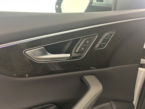 Certified 2025 Audi Q8 Premium Plus w/ Premium Plus Package image 18