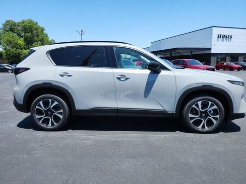 New 2026 MAZDA CX-5 Preferred AWD/4WD image 1