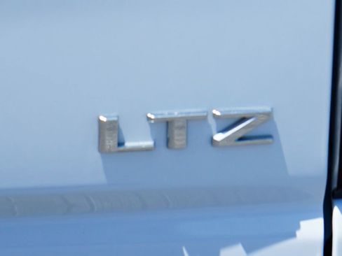 Used 2025 Chevrolet Silverado 2500 LTZ w/ LTZ Premium Package AWD/4WD image 53