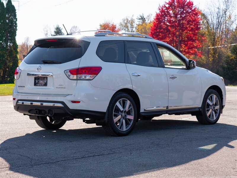 Used 2015 Nissan Pathfinder Platinum FWD image 5