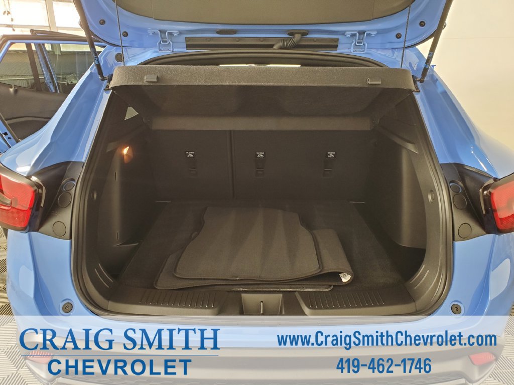 Used 2024 Chevrolet Trax RS FWD image 11