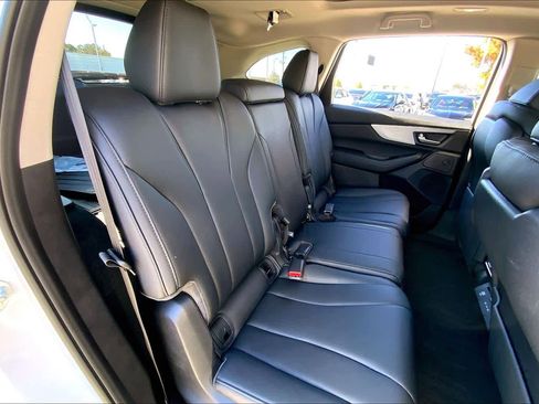 Used 2025 Acura MDX FWD image 18
