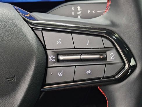Used 2025 Chevrolet Blazer EV RS AWD/4WD image 35
