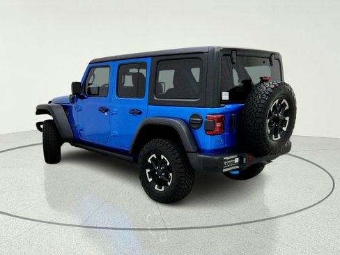 Used 2024 Jeep Wrangler Unlimited Rubicon 4xe w/ Capability Package AWD/4WD image 12