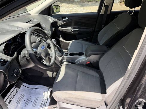 Used 2015 Ford Escape SE w/ Equipment Group 201A FWD image 6