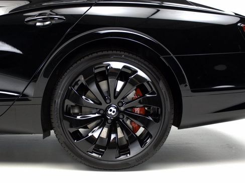 Certified 2022 Bentley Flying Spur V8 AWD/4WD image 32