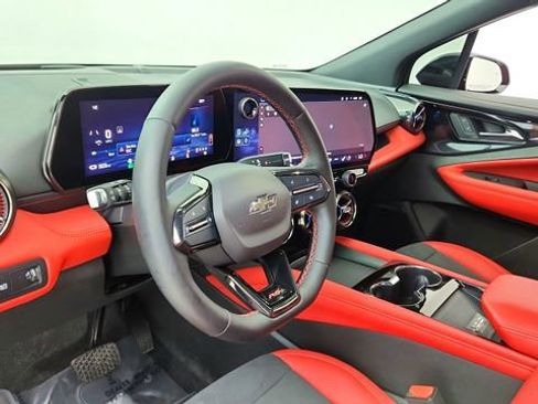 Used 2024 Chevrolet Blazer EV RS image 19