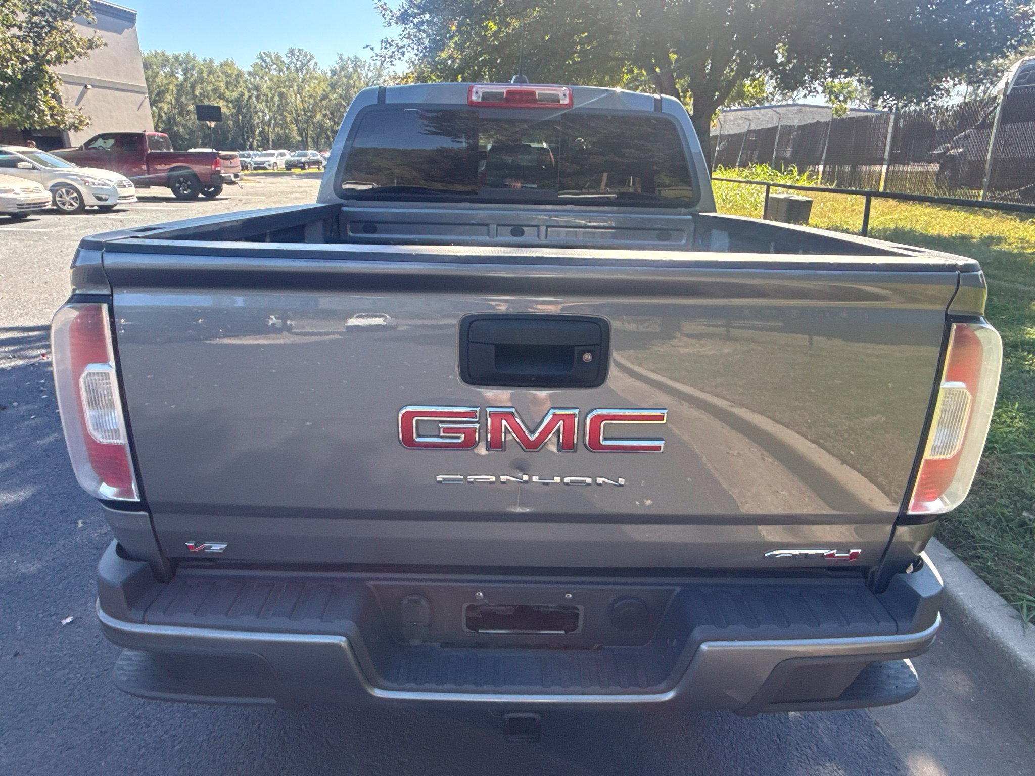 Used 2022 GMC Canyon AT4 AWD/4WD image 6