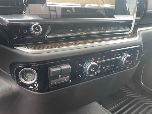 New 2026 GMC Sierra 1500 SLE w/ X31 Off-Road Package image 16