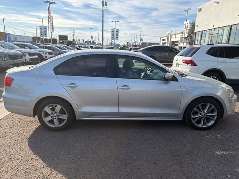 Used 2012 Volkswagen Jetta TDI image 8