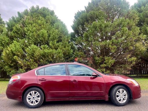 Used 2010 Nissan Altima 2.5 SL w/ Convenience Pkg image 3