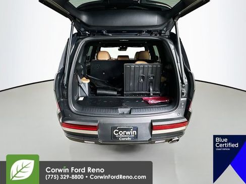 Used 2025 Hyundai Santa Fe Limited AWD/4WD image 31
