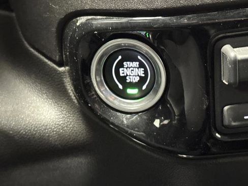 Used 2024 GMC Sierra 2500 SLE image 21