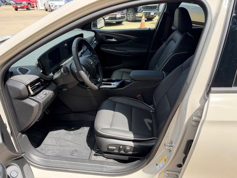 New 2026 Buick Envista Sport Touring FWD image 10
