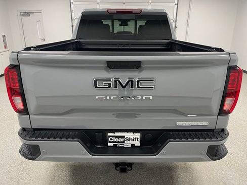 Used 2024 GMC Sierra 1500 Elevation w/ Elevation Premium Package AWD/4WD image 9