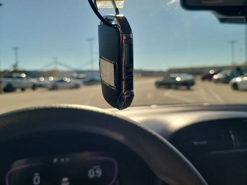 Used 2025 Kia Soul S image 33