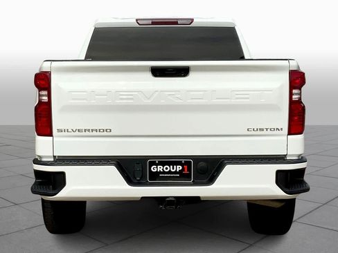 Used 2024 Chevrolet Silverado 1500 Custom image 8