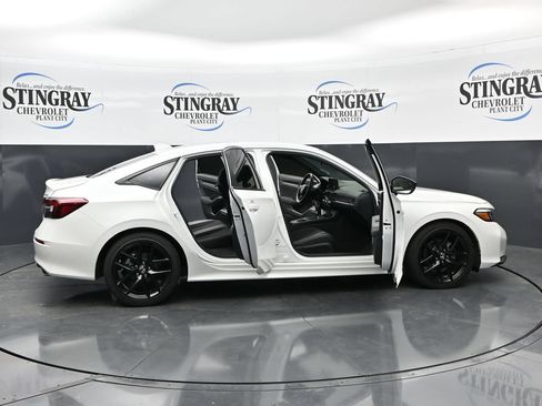 Used 2025 Honda Civic Sport image 36