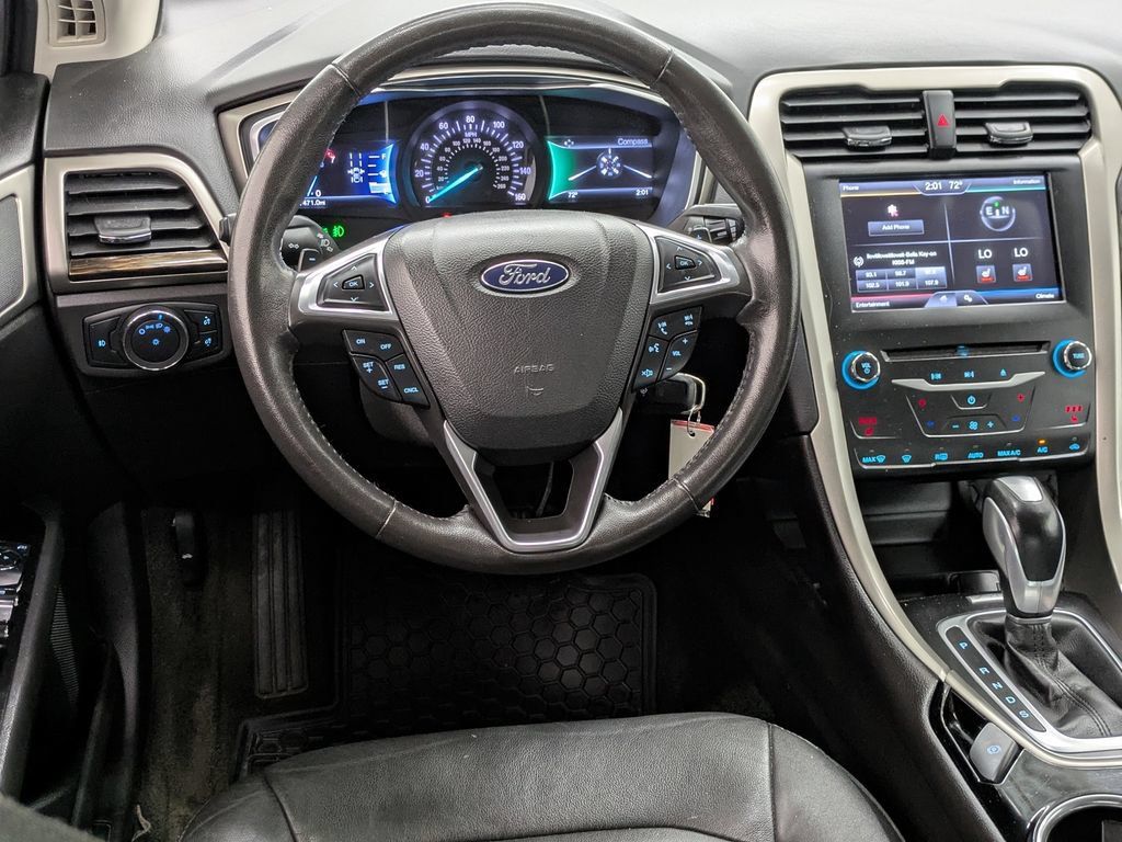 Used 2015 Ford Fusion SE w/ Equipment Group 202A AWD/4WD image 5
