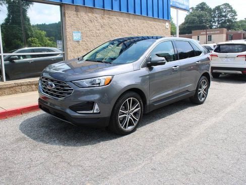 Used 2021 Ford Edge Titanium w/ Cargo Accessory Package FWD image 3
