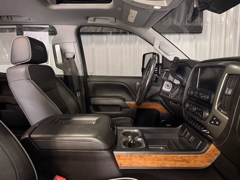 Used 2017 Chevrolet Silverado 2500 High Country w/ Duramax Plus Package AWD/4WD image 16