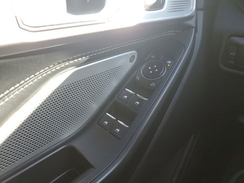 Used 2020 Ford Explorer ST w/ ST Street Pack image 27