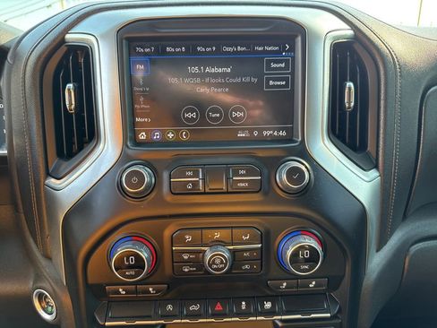 Used 2022 Chevrolet Silverado 1500 LT AWD/4WD image 37