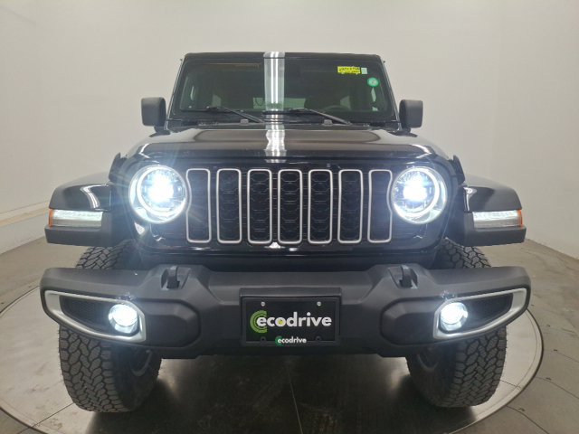 Used 2024 Jeep Wrangler Unlimited Sahara w/ Dual Top Group AWD/4WD image 2