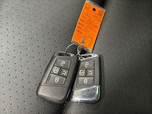 Used 2023 Volkswagen Atlas SEL image 39