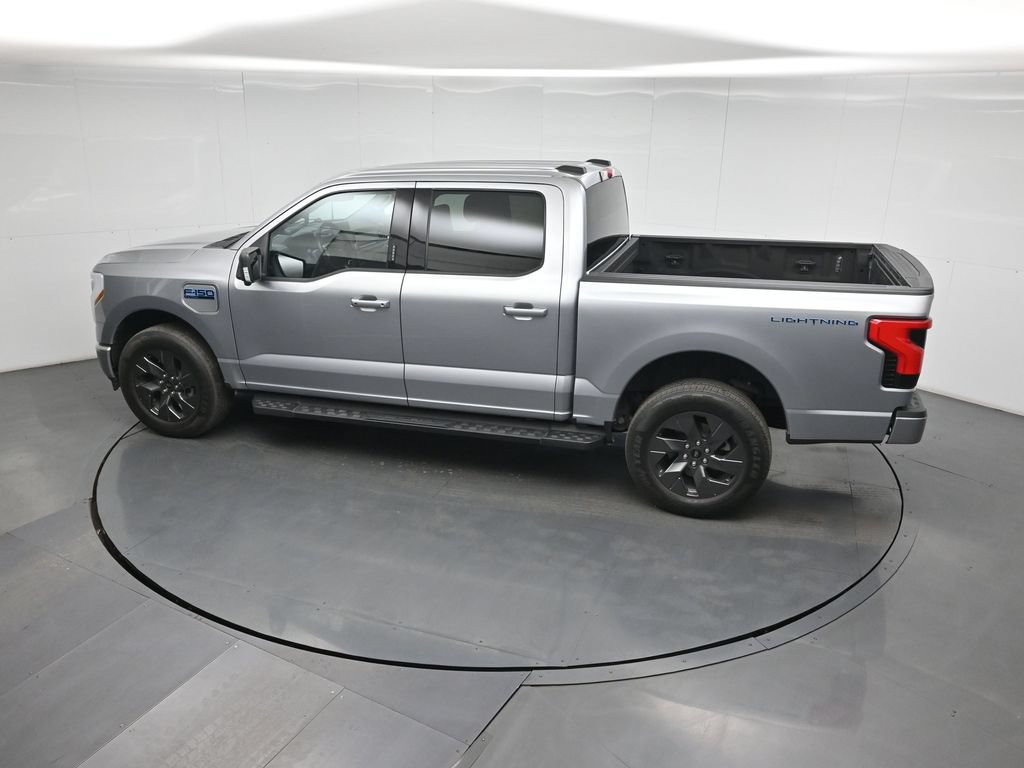 Used 2024 Ford F150 Lightning Flash AWD/4WD image 17