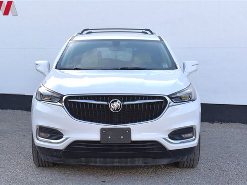 Used 2018 Buick Enclave Essence image 7