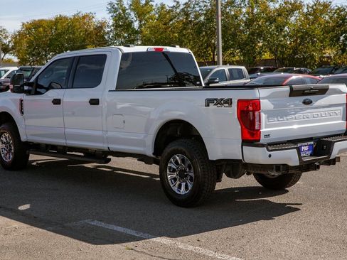 Used 2022 Ford F350 XLT w/ Black Appearance Package image 7