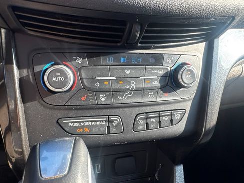Used 2018 Ford Escape Titanium FWD image 27