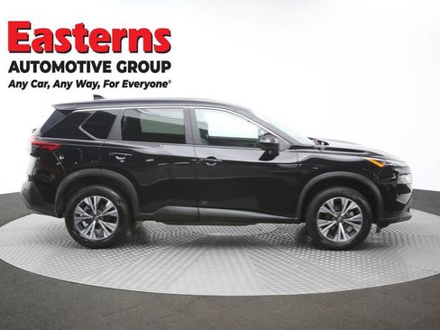 Used 2023 Nissan Rogue SV FWD image 45