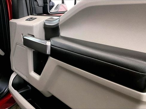 Used 2019 Ford F150 XLT w/ Equipment Group 302A Luxury image 24