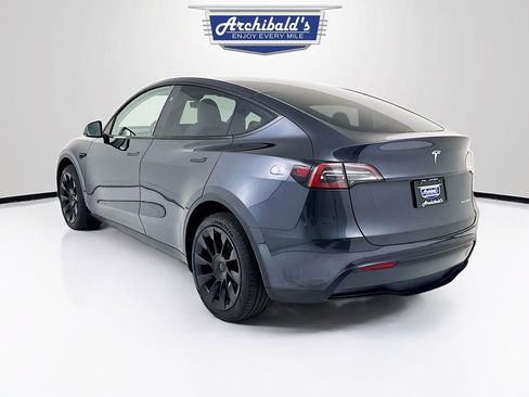 Used 2024 Tesla Model Y Long Range AWD/4WD image 5
