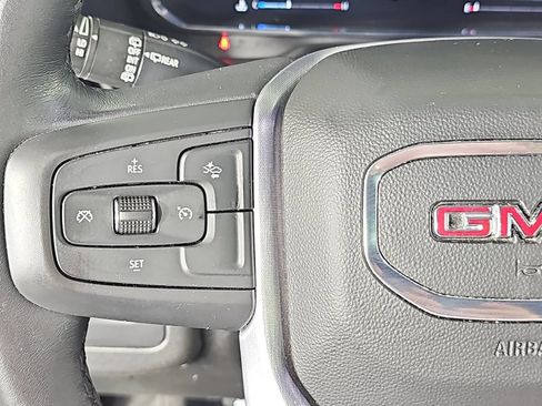 Used 2022 GMC Yukon XL SLE w/ Gmc Pro Safety Plus Package AWD/4WD image 16