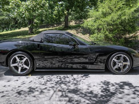 Used 2008 Chevrolet Corvette Convertible w/ Preferred Equipment Group RWD image 18