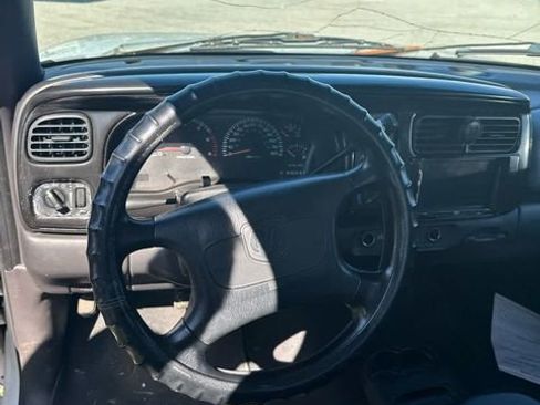 Used 1998 Dodge Dakota 4x4 Club Cab image 3