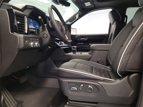 New 2026 GMC Sierra 1500 AT4X image 4