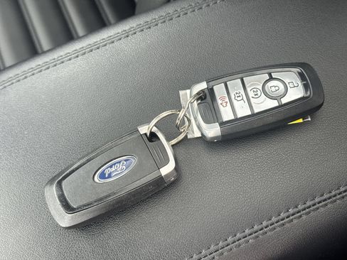 Used 2020 Ford Edge SEL w/ Convenience Package AWD/4WD image 36