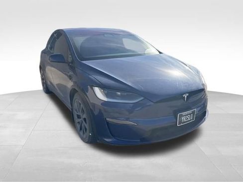 Used 2024 Tesla Model X Plaid image 10