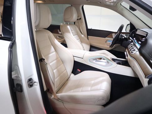 Used 2023 Mercedes-Benz GLS 450 4MATIC w/ AMG Line Exterior image 87