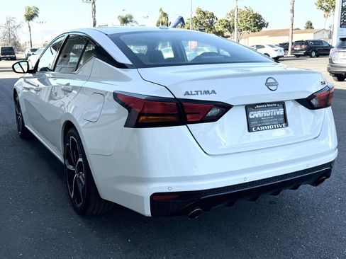 Used 2024 Nissan Altima 2.5 SR FWD image 6