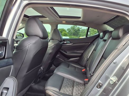 Used 2020 Nissan Maxima Platinum w/ Sport Mat Group FWD image 24