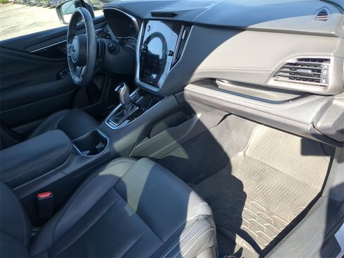Used 2020 Subaru Outback Limited w/ Popular Package #2 image 11