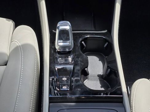 New 2026 Volvo XC40 B5 Plus w/ Protection Package Premier image 21