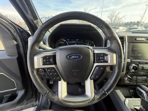 Used 2015 Ford F150 Platinum image 14