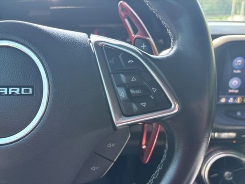 Used 2021 Chevrolet Camaro LT w/ Technology Package RWD image 31