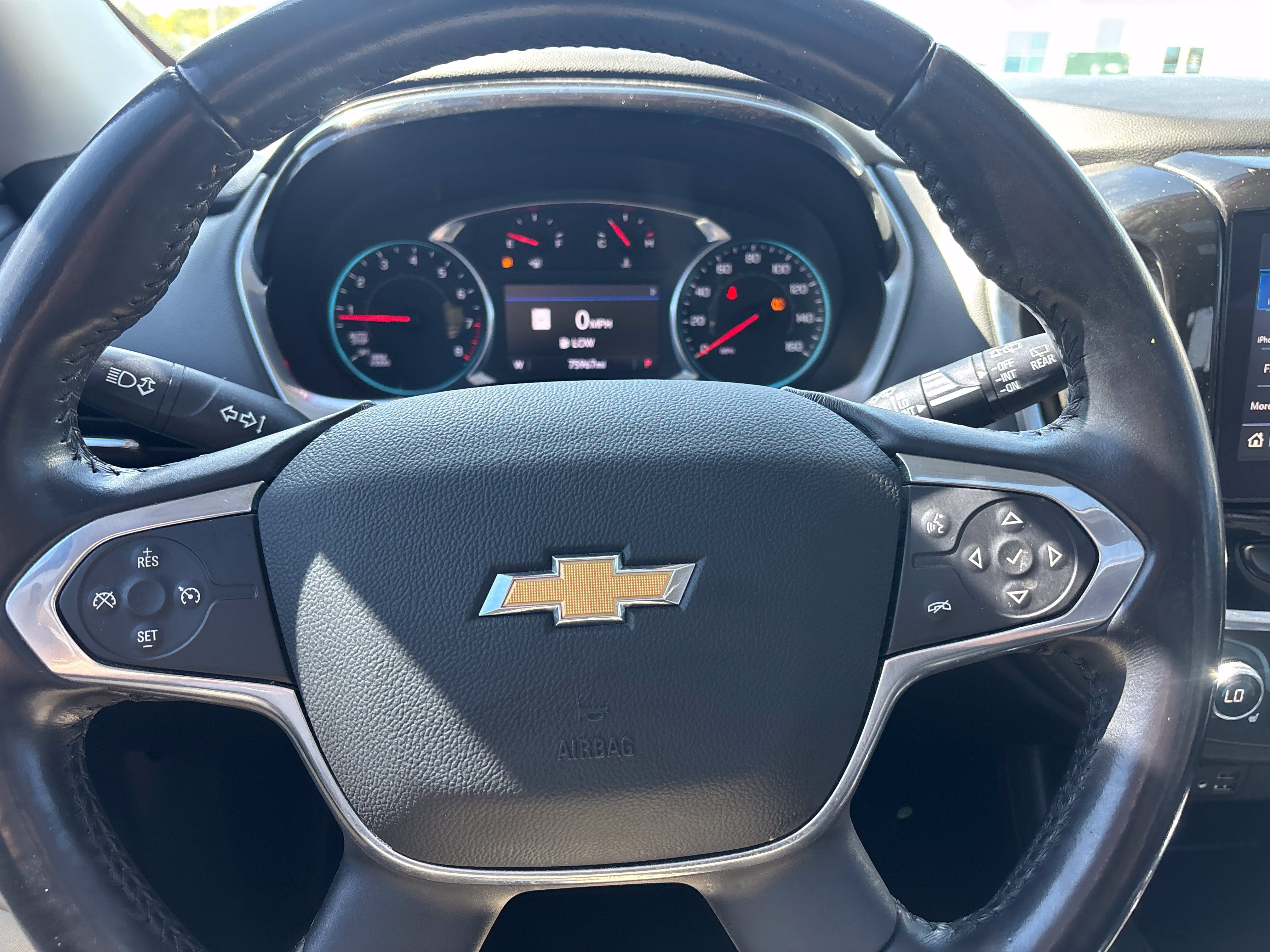 Used 2021 Chevrolet Traverse LT w/ LT Premium Package FWD image 18